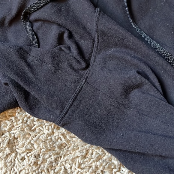 Lulelemon joggers unknown style size 4 - Picture 8 of 10